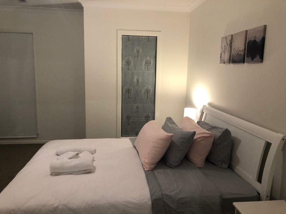Apple House Tarneit North Apartment Luaran gambar
